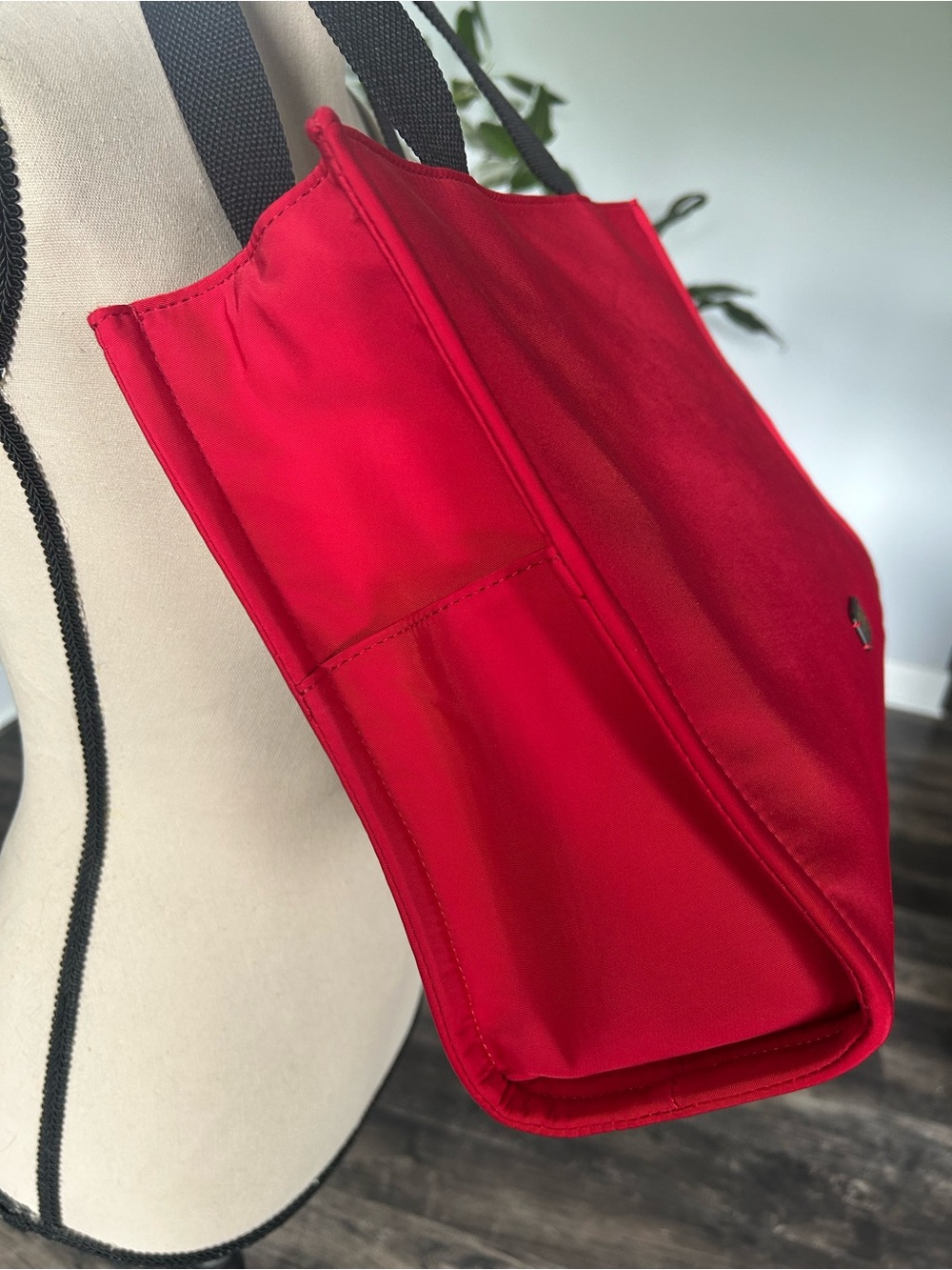 Frances Valentine Bright Red Tote with Black Handles - Picture 3 of 6